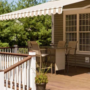 retractable awning